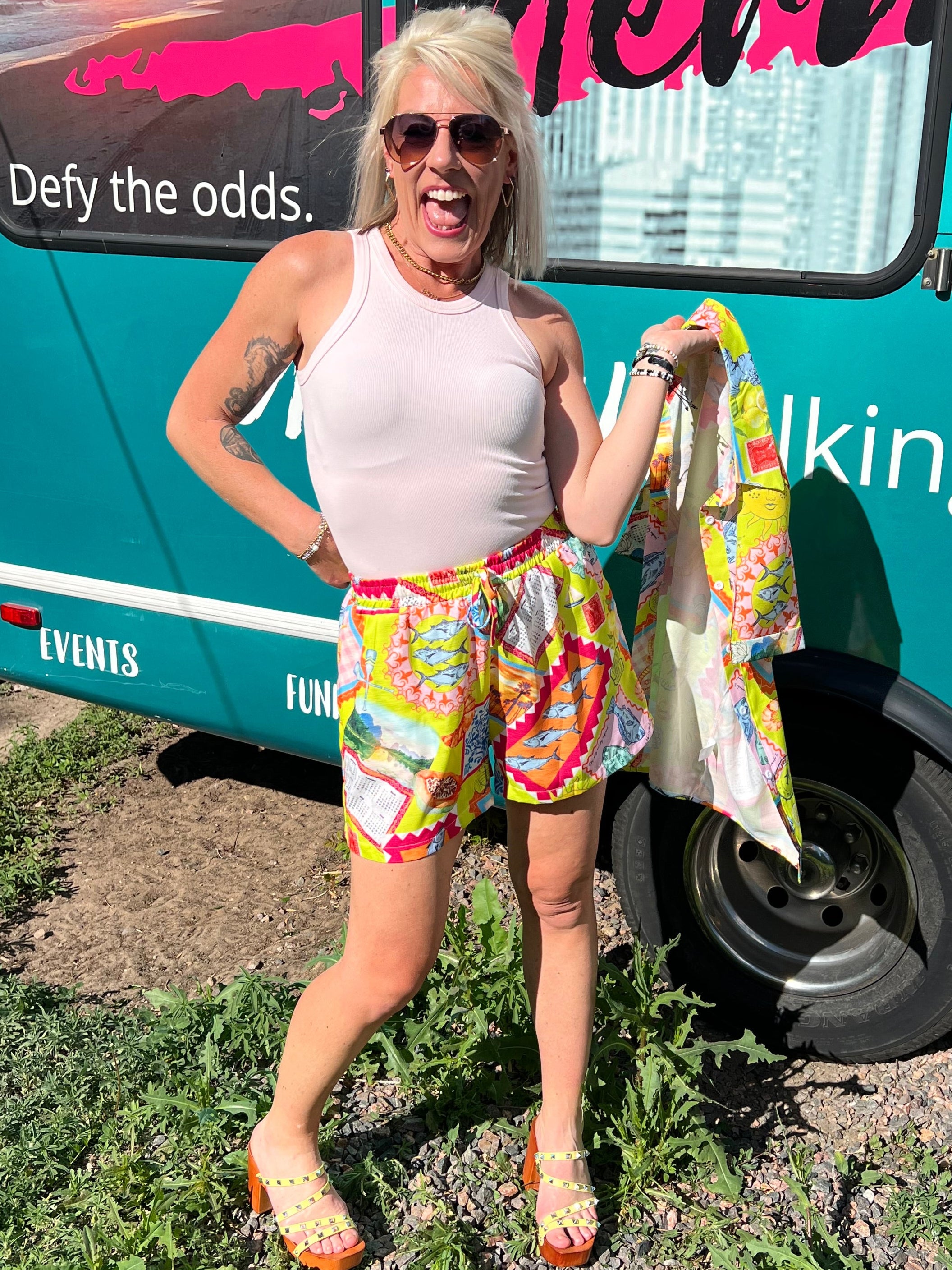 fun print elastic waist shorts