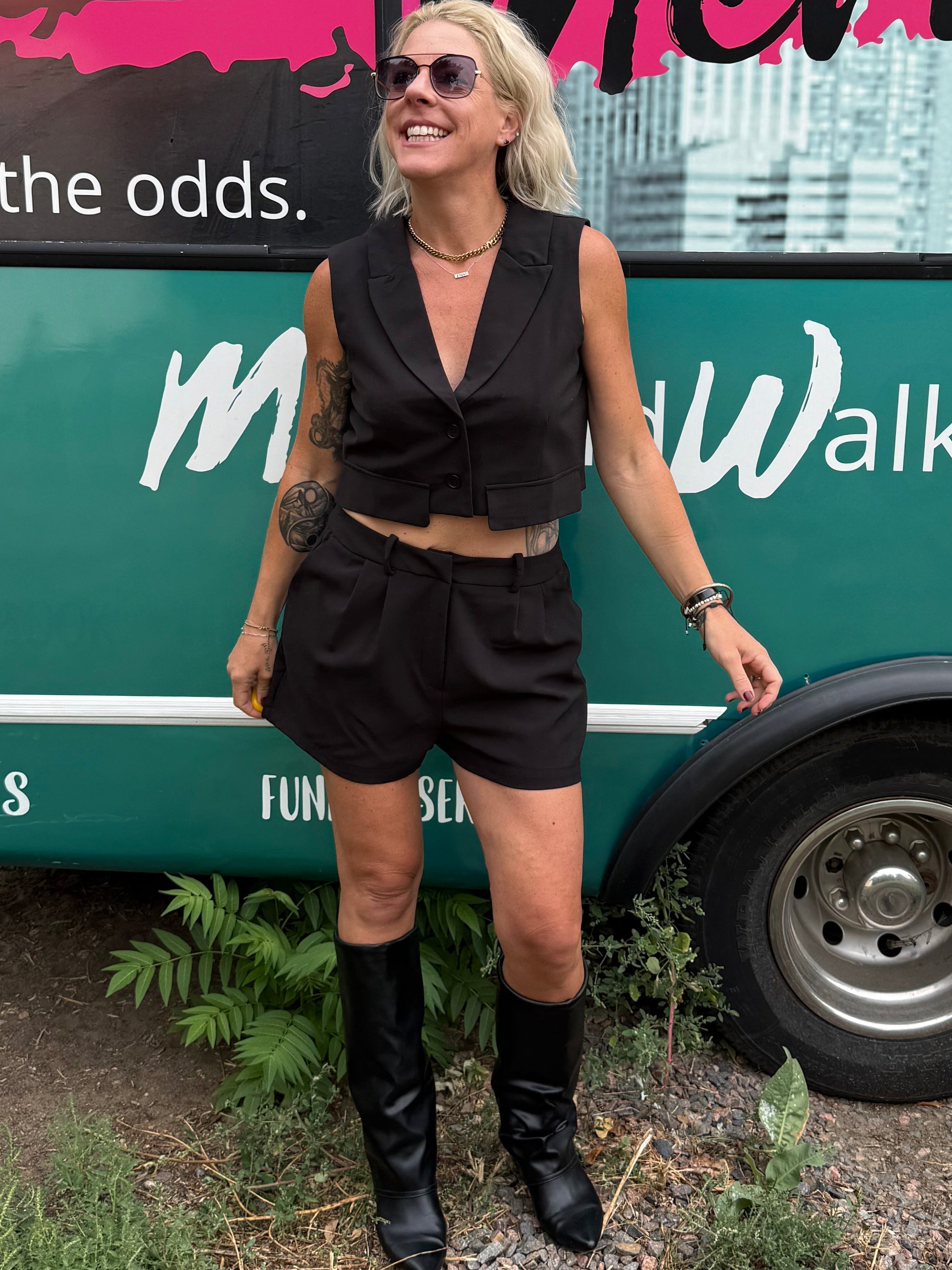 Wila Set in Black