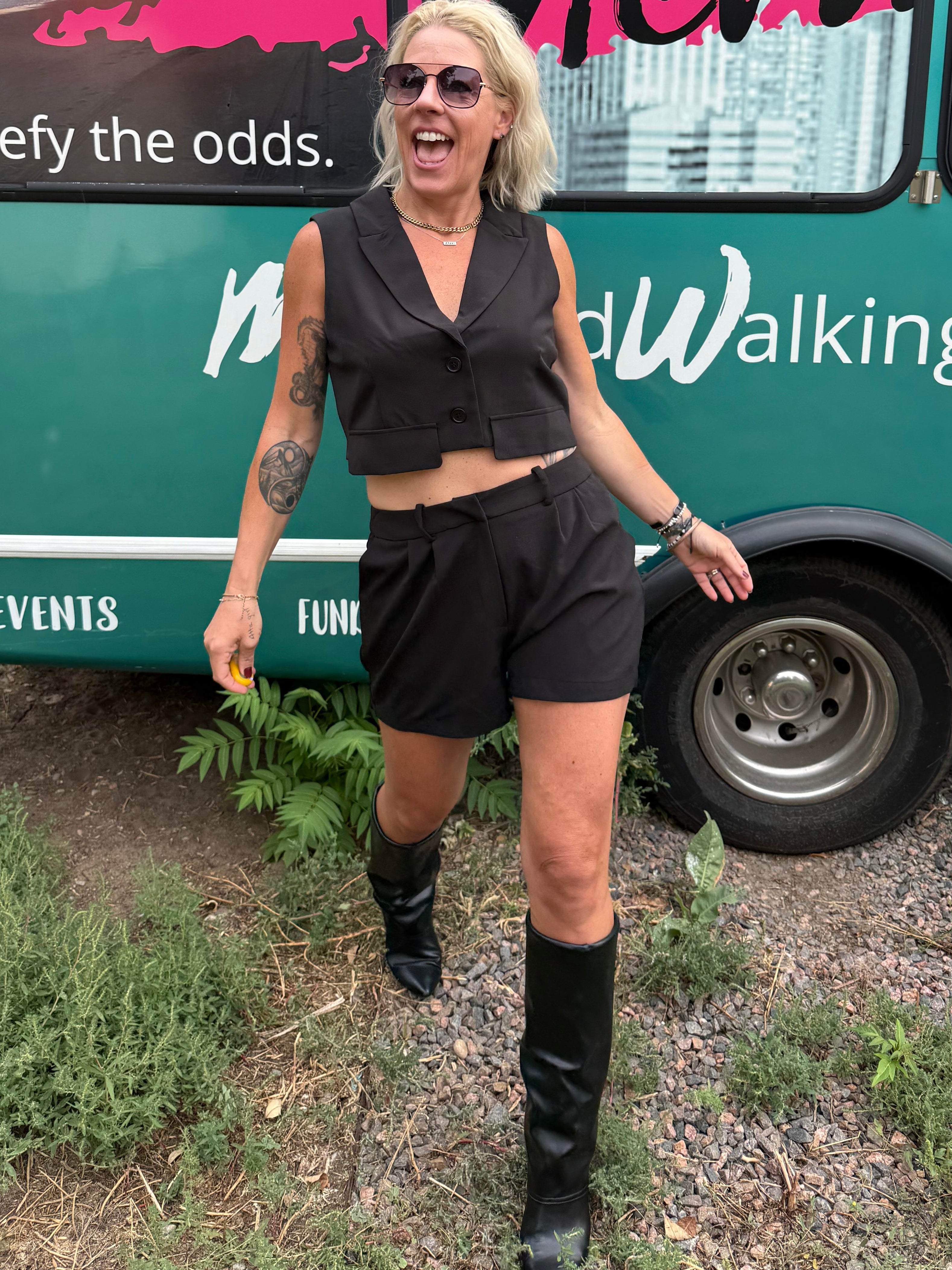 Wila Set in Black