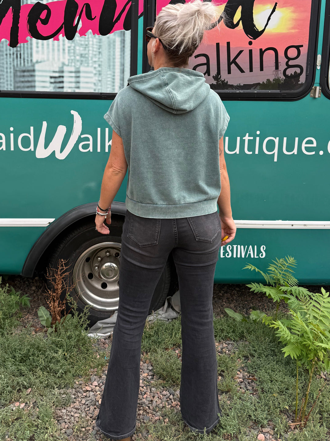 Avril Sleeveless Hoodie in Dark Teal