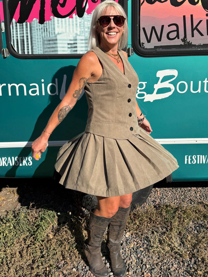 Della Dress