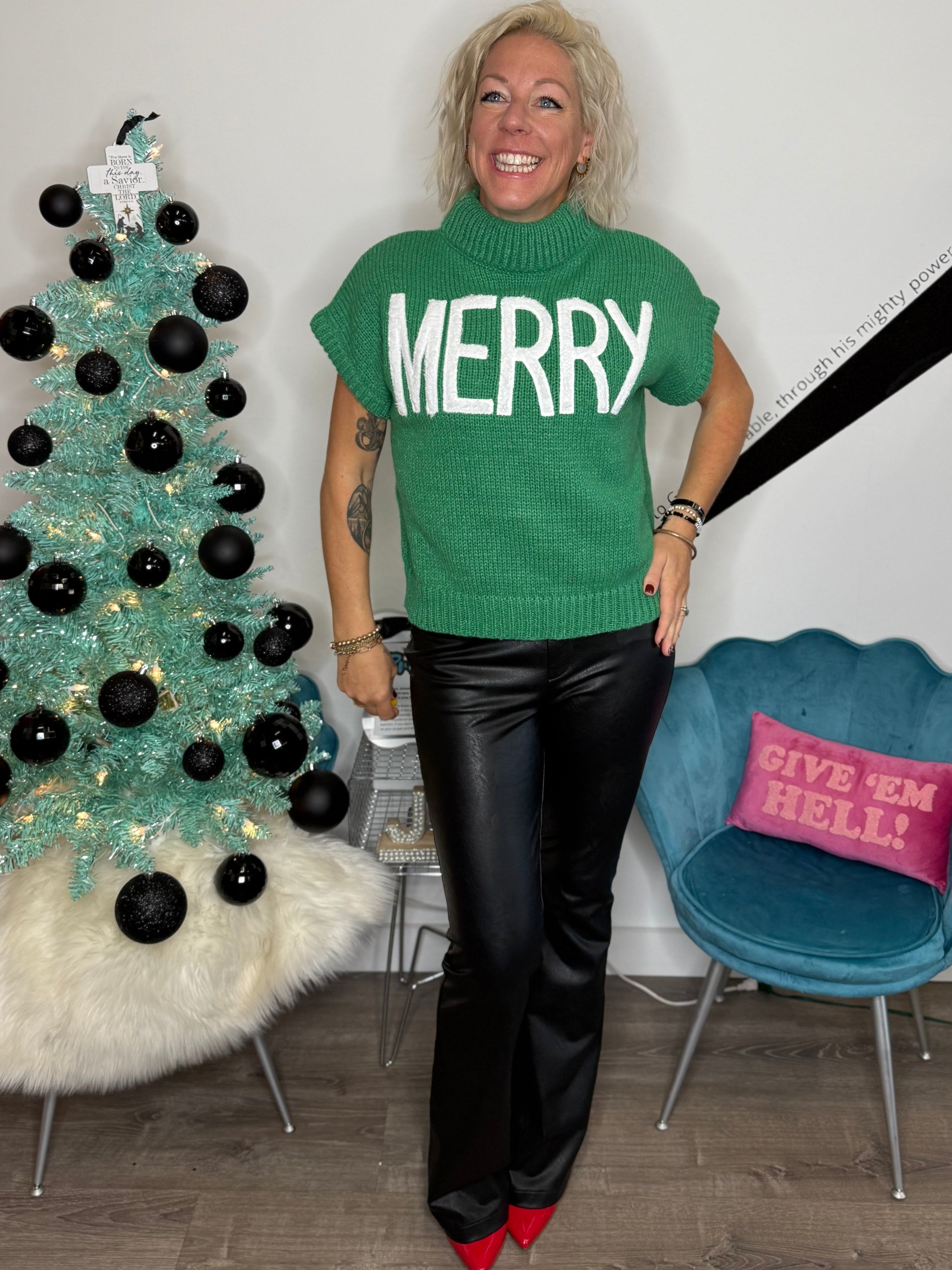Merry Short Sleeve Sweater in Green