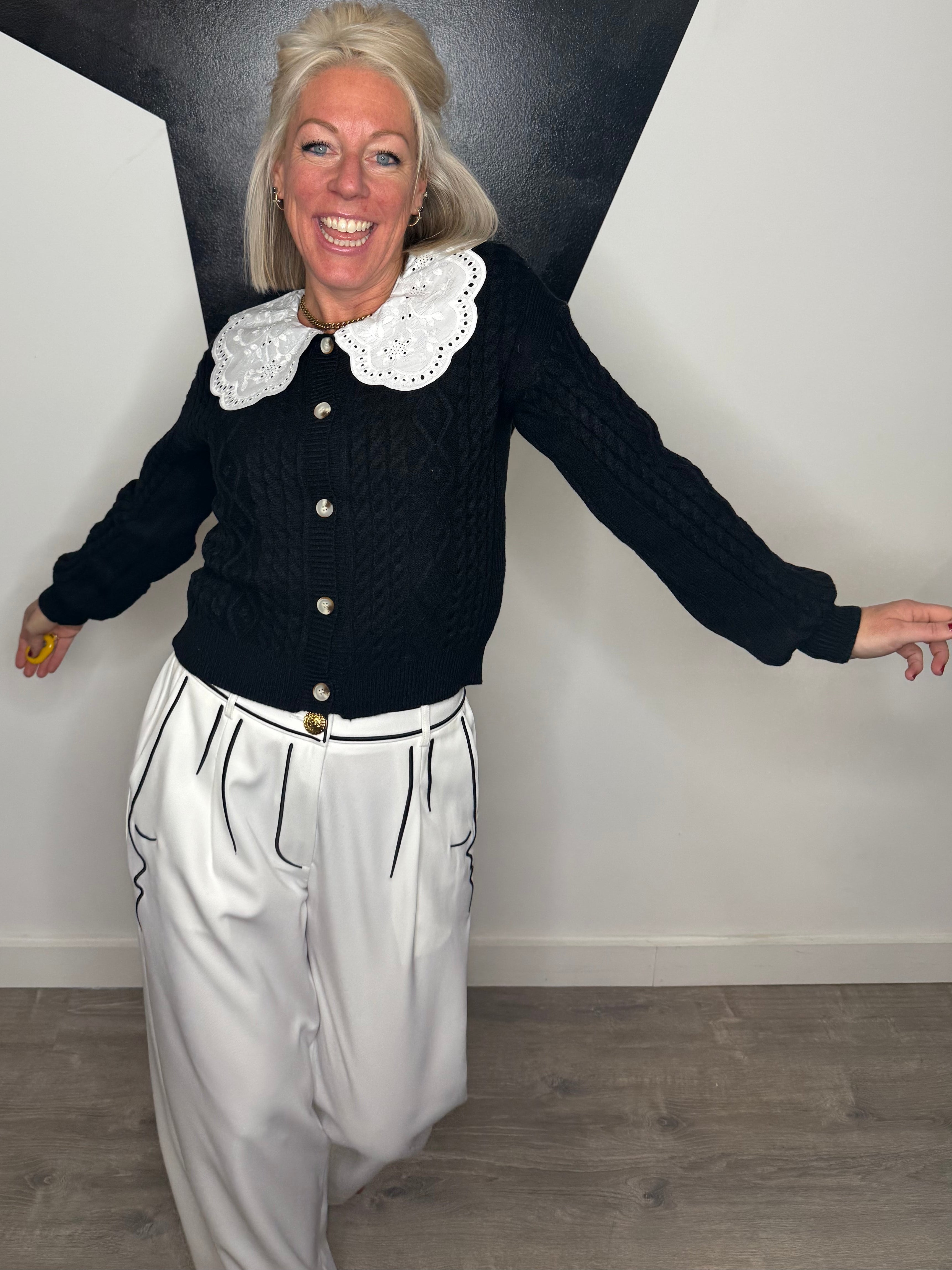 Peter Pan Collar Cardigan