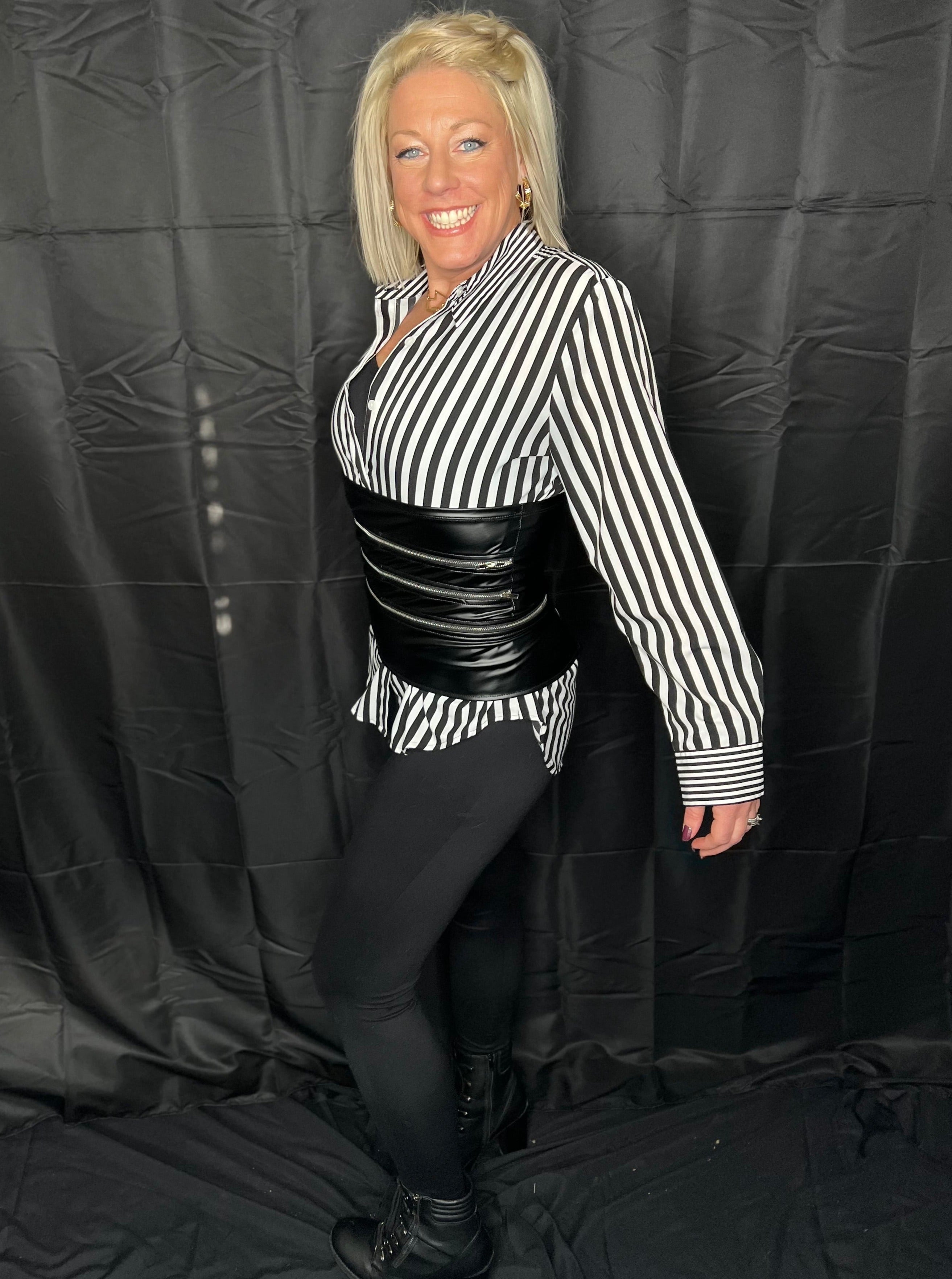 Carla Belt in Black