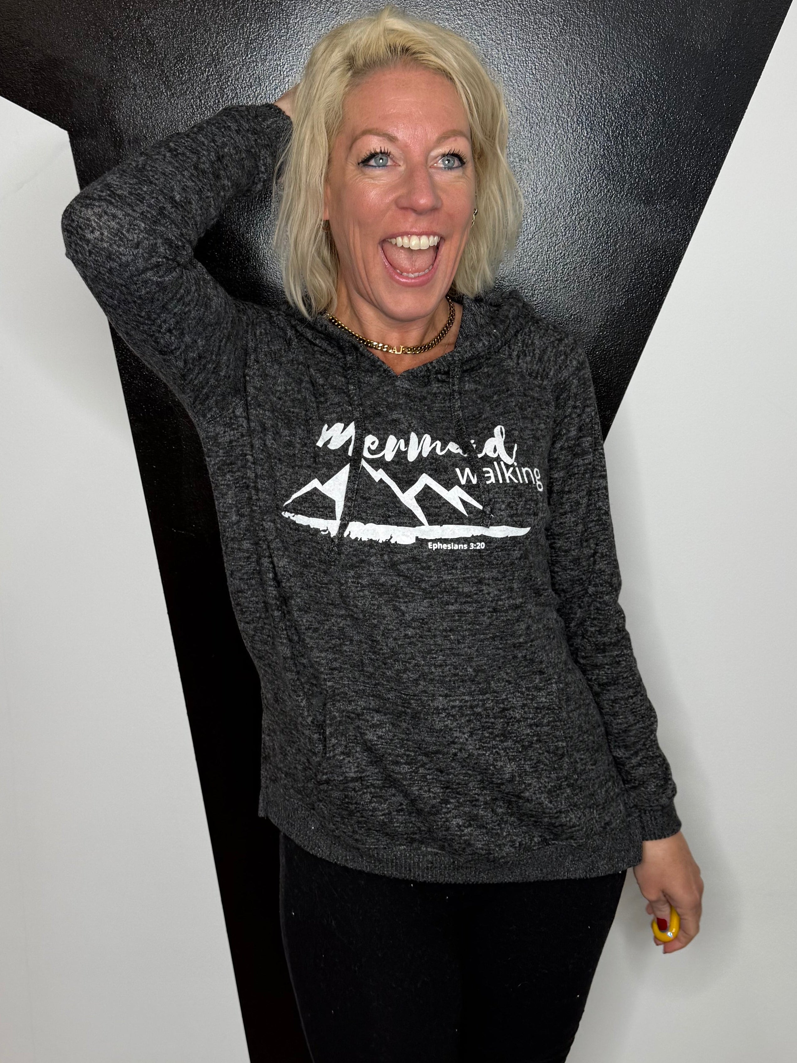 MW Lightweight Hoodie in Grey