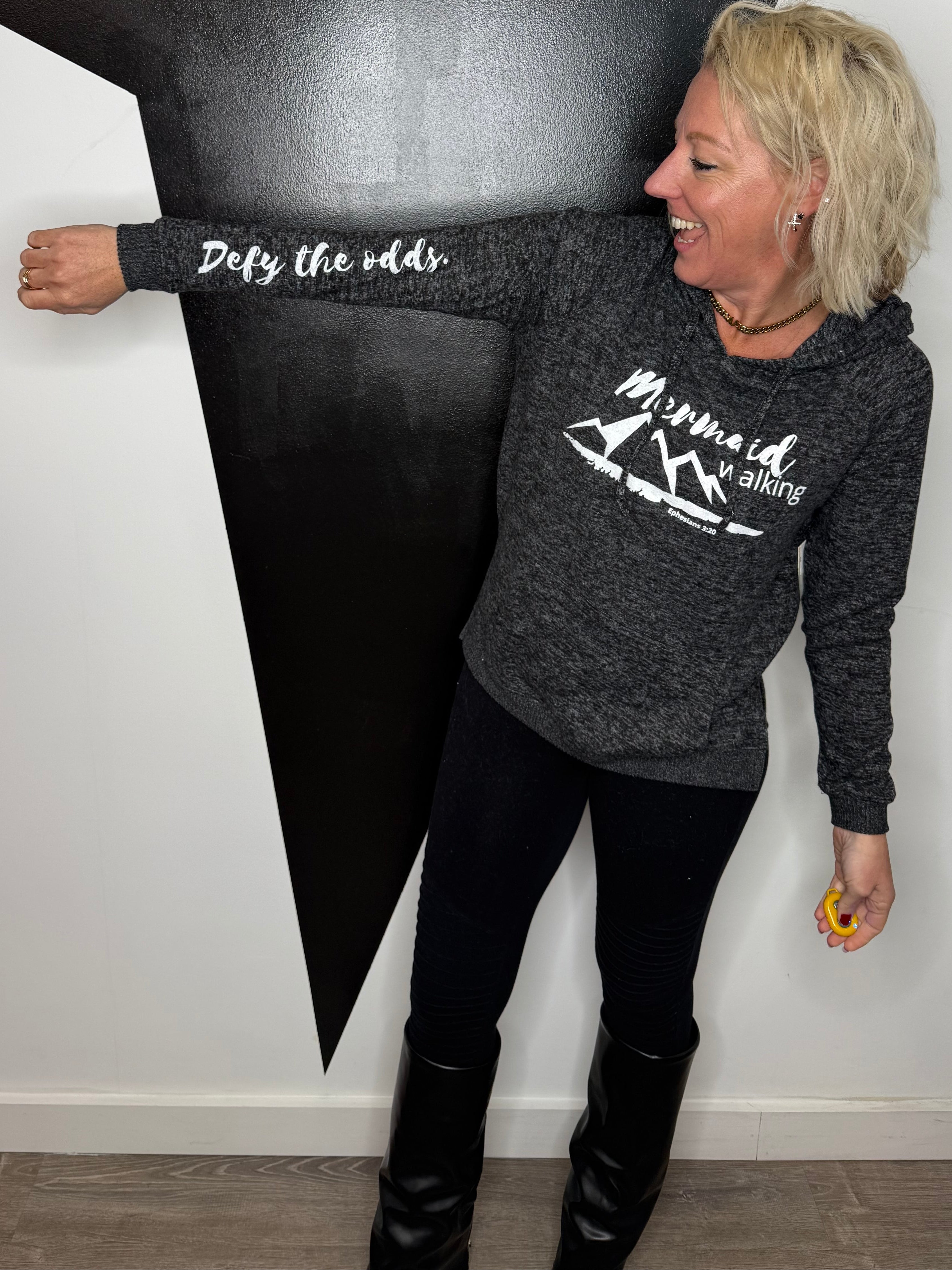 MW Lightweight Hoodie in Grey