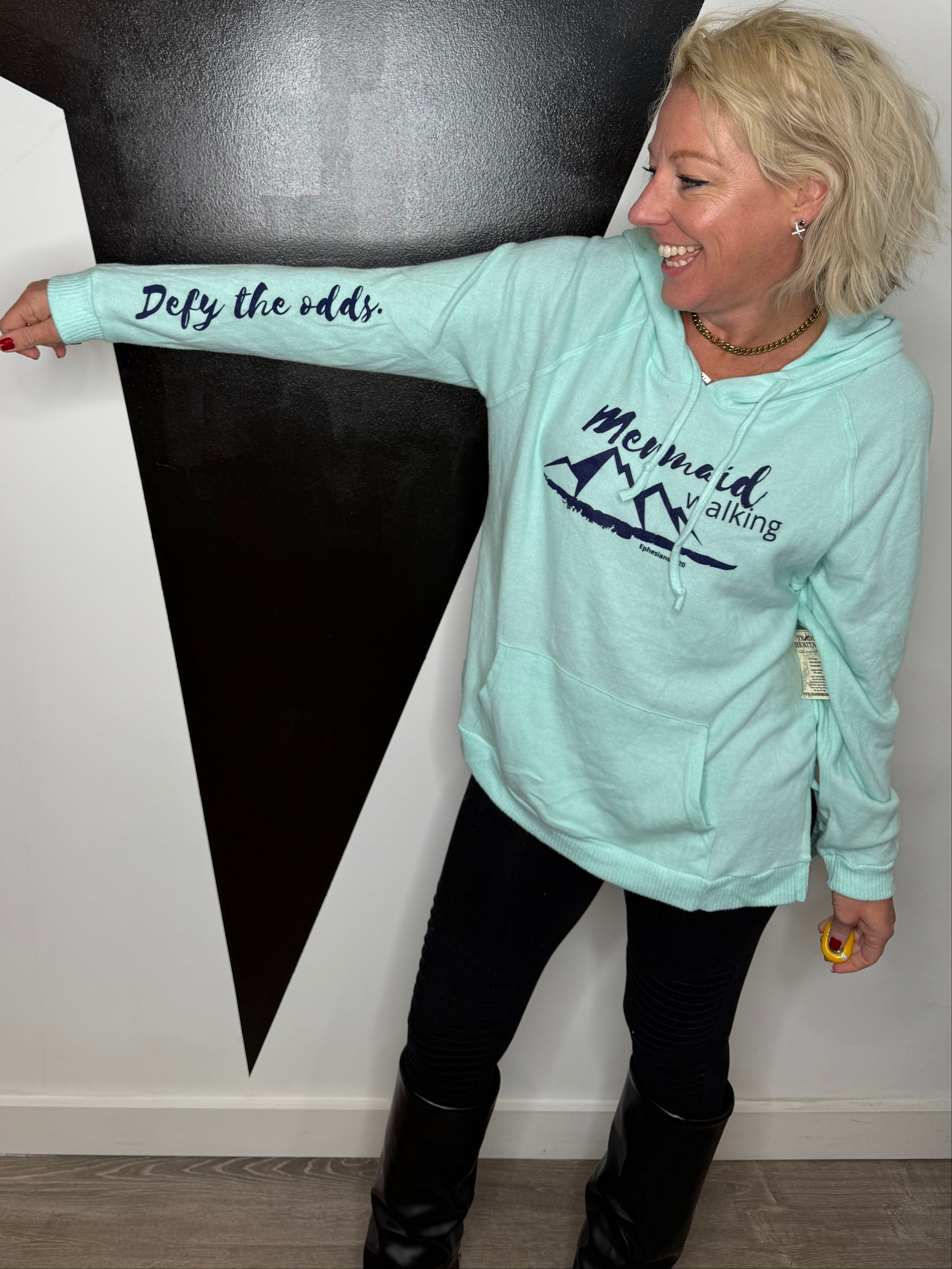 MW Lightweight Hoodie in Mint