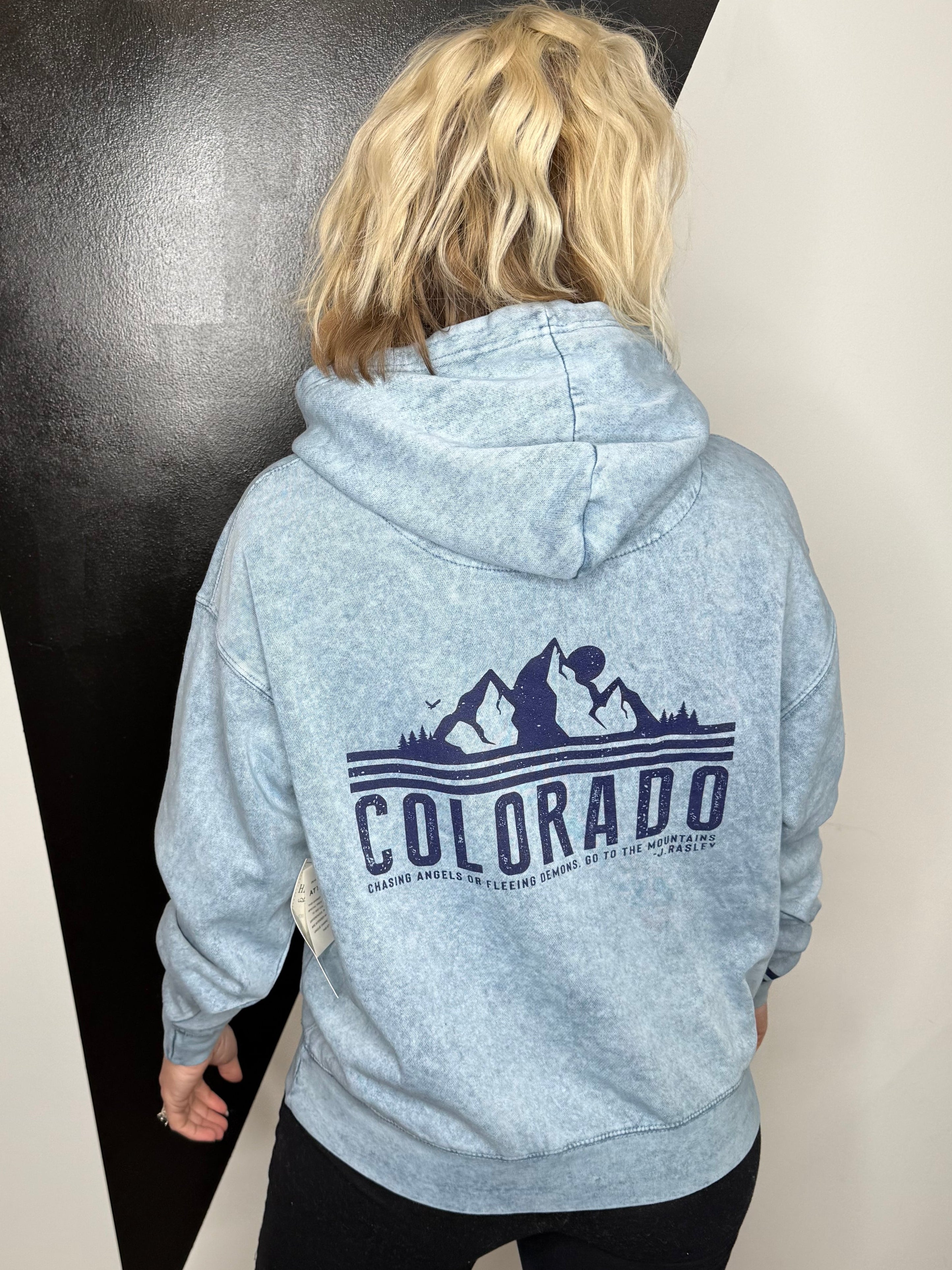 Chasing Angels CO Hoodie in Blue
