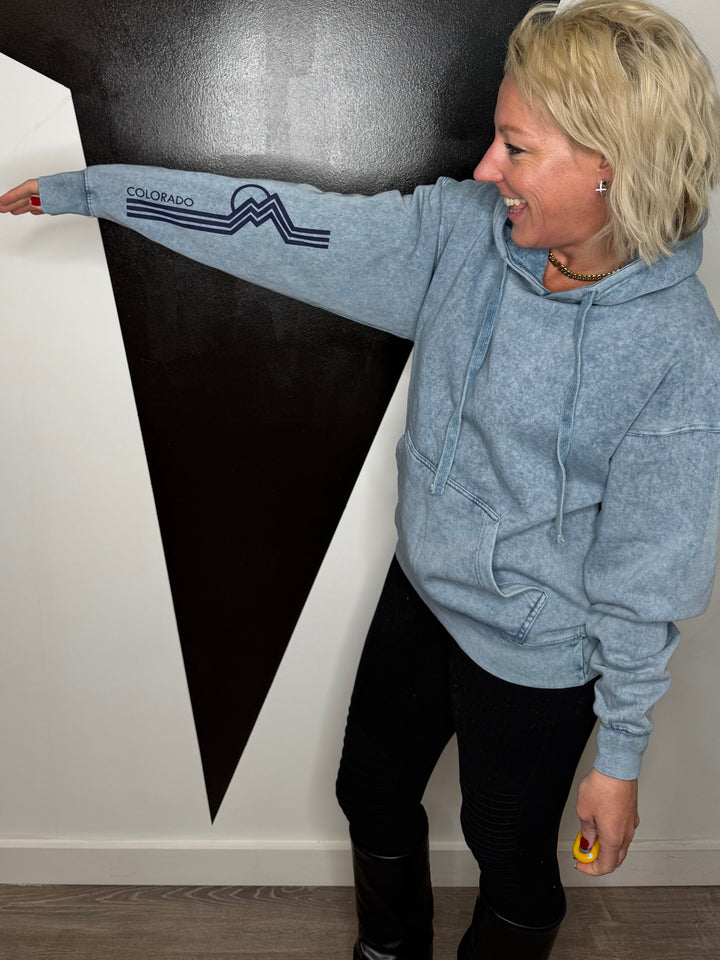 Chasing Angels CO Hoodie in Blue
