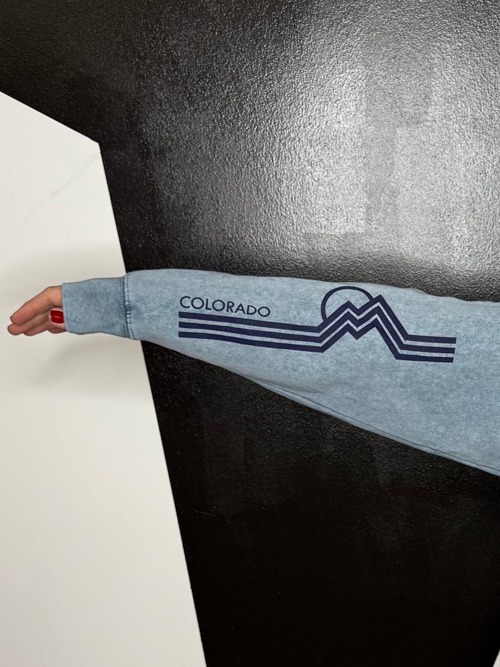 Chasing Angels CO Hoodie in Blue