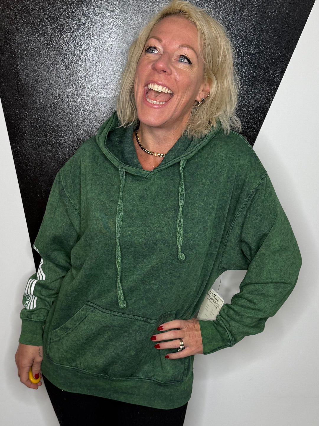 Chasing Angels CO Hoodie in Green