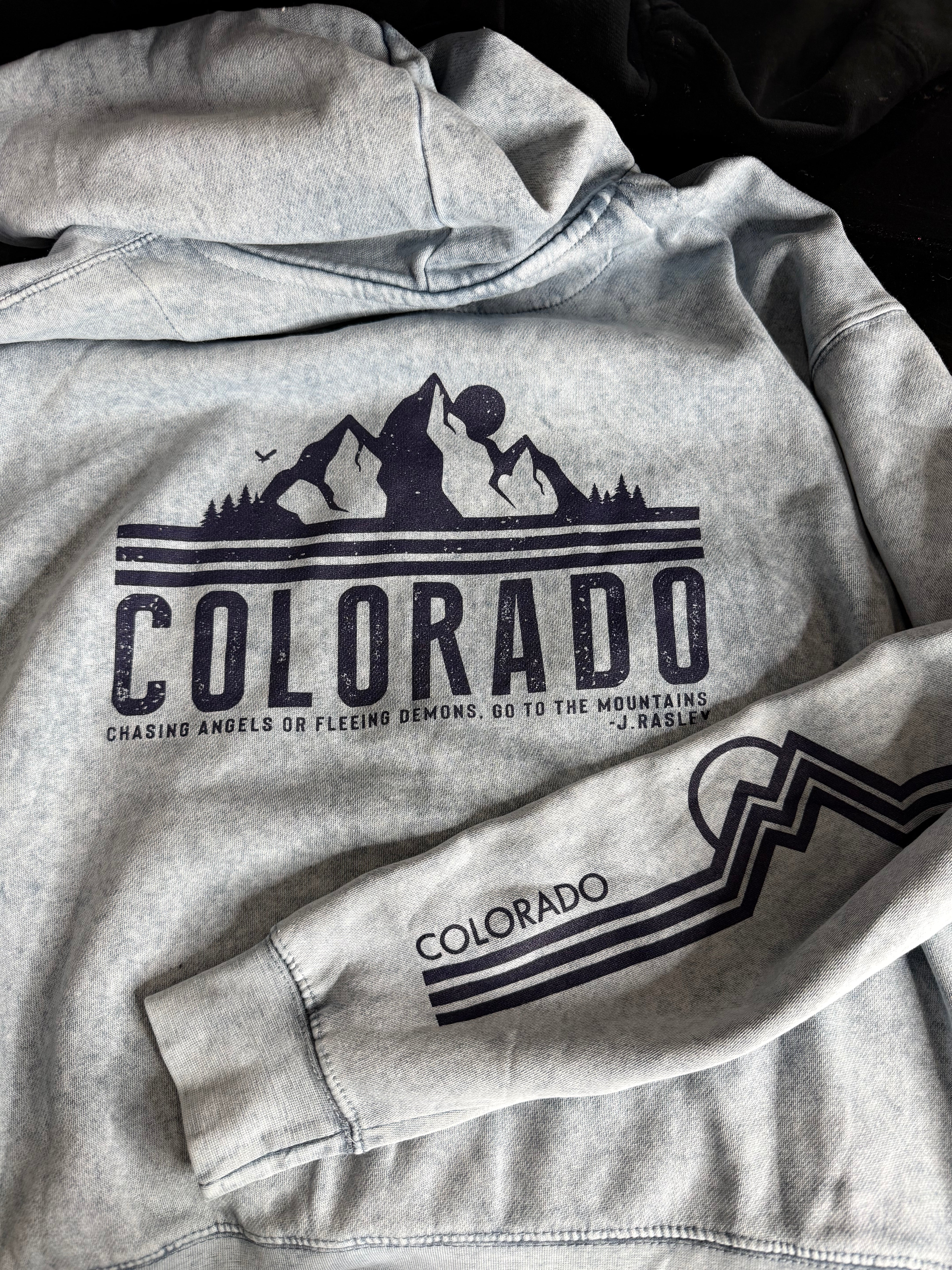 Chasing Angels CO Hoodie in Blue