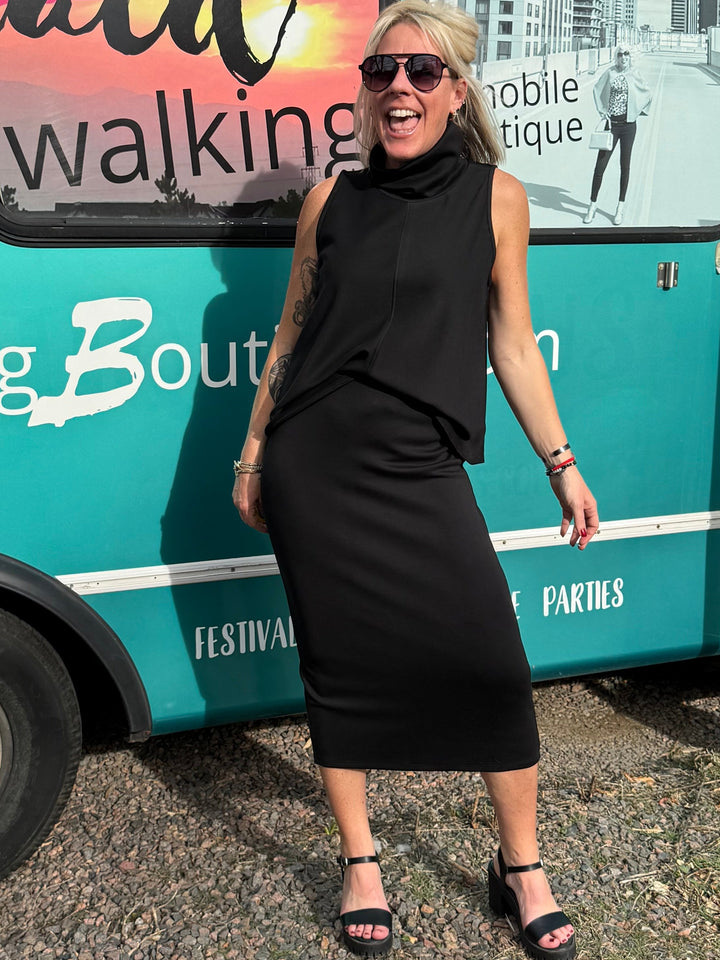 Parisa Scuba Pencil Skirt in Black