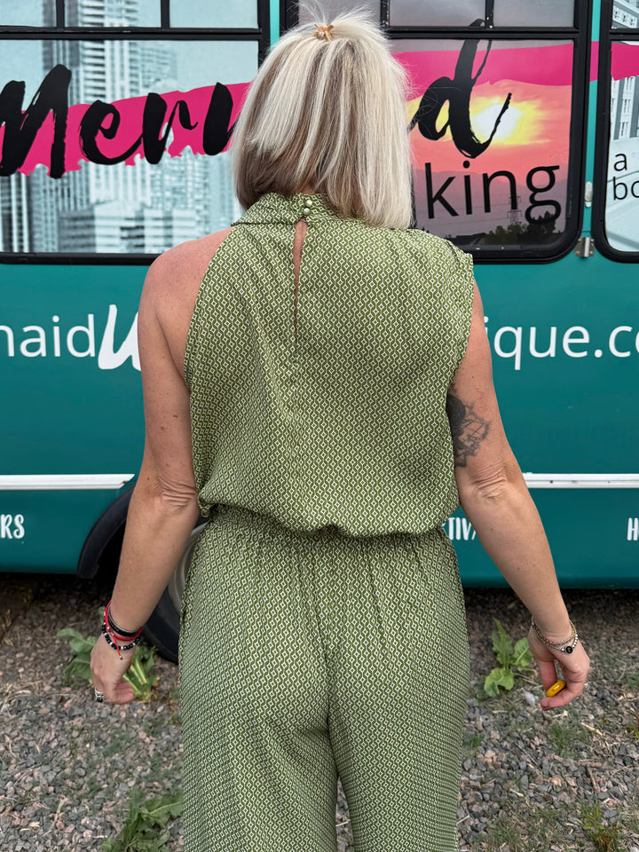 Daphne Asymetrical Top
