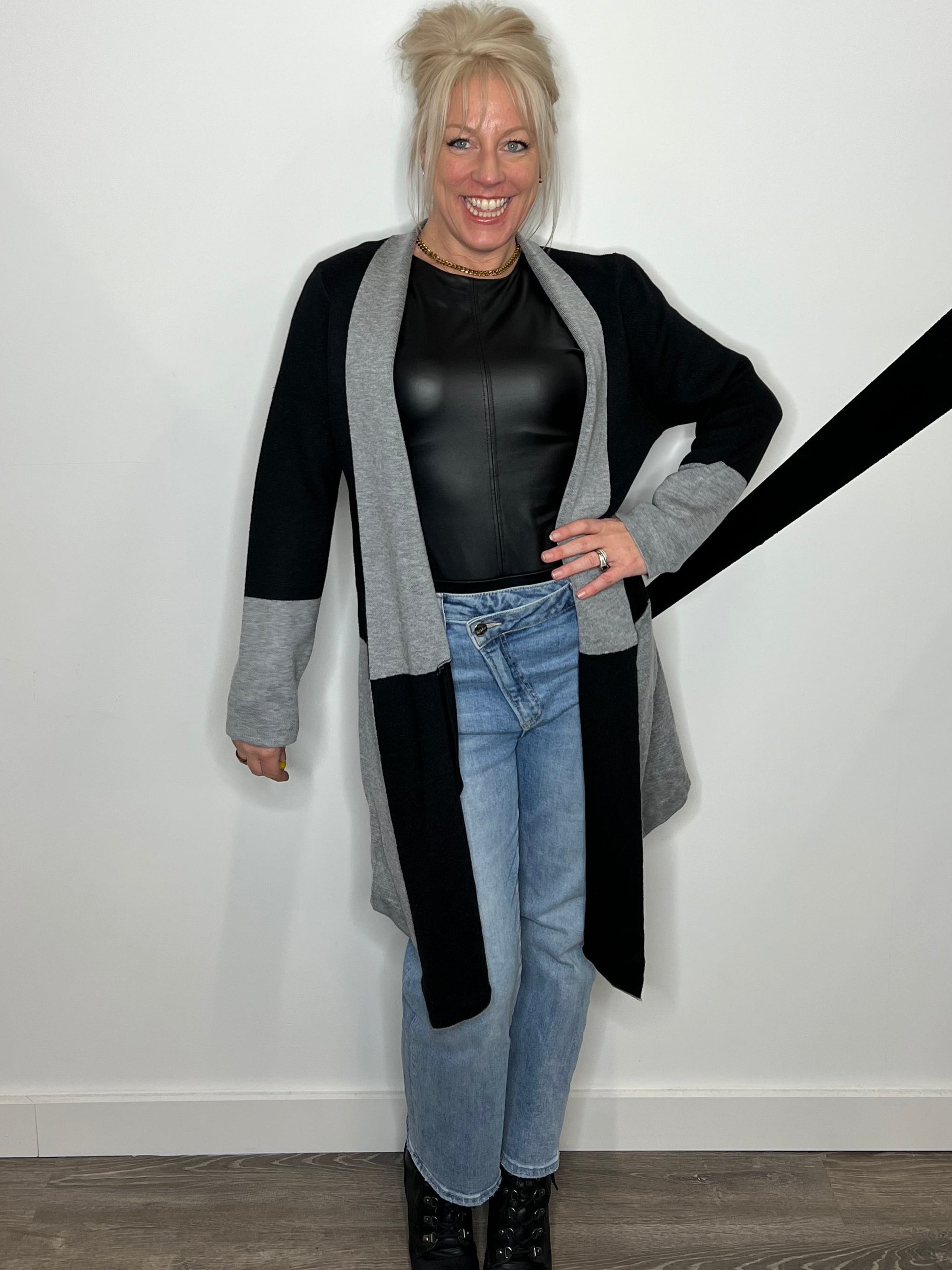 Queen of the Block Cardigan
